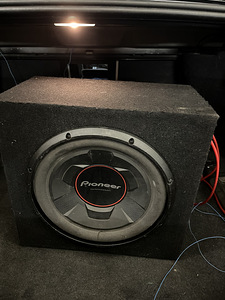 Продается сабвуфер Pioneer + усилитель и провода (1 фото из 4)