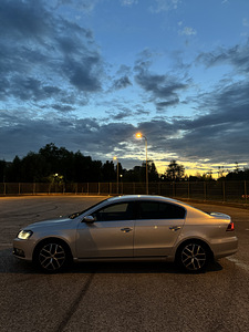 Volkswagen Passat B7 1.6d 77kw (2 foto / 12)