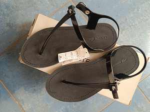 Сандалии Lacoste Новые (1 фото из 3)