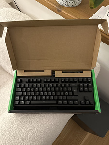 Razer Blackwidow v3 Tenkeyless (2 foto / 2)