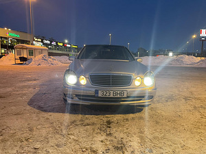 Mercedes w211 e 320 (3 foto / 12)