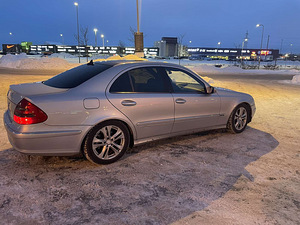 Mercedes w211 e 320 (7 foto / 12)