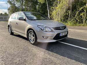 Hyundai i30 1.4 2011a (3 foto / 15)