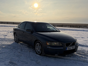 Volvo s60 2.4 d5 136kw (1 foto / 11)