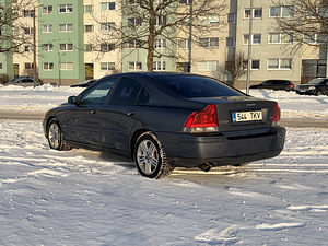 Volvo s60 2.4 d5 136kw (5 foto / 11)