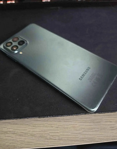 Samsung Galaxy M53 5G SM-M536B/DSN 128GB/8GB müügiks. (2 foto / 2)