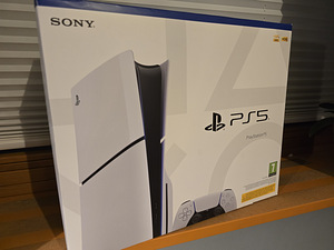 Playstation 5 Slim Disc немного использованный. (3 фото из 3)