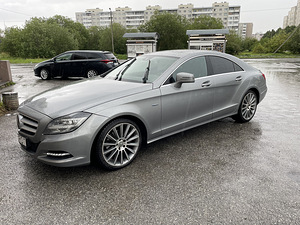 Mersedec-Benz CLS 350 (9 foto / 9)