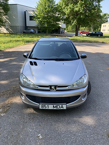 Peugeot 206 sport (2 foto / 6)