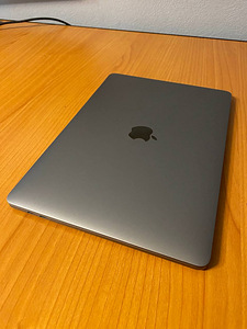 MacBook Pro M1 16GB (2020) RU 512 GB Space Gray (4 foto / 7)