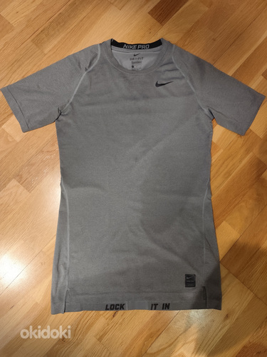 NIKE PRO DRI-FIT COMPRESSION T-SHIRT Suurus L Värv: Hall