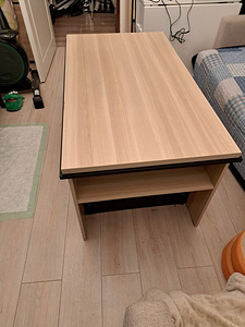 Диванный стол (Б/у), есть вариант с комплектом мебели.