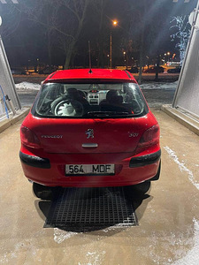 Peugeot 307 (2 foto / 6)