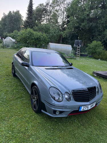Mercedes-Benz w211