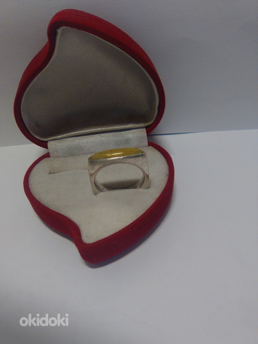 Кольцо из серебра с янтарем (фото #1)