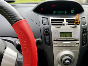 Renting Toyota Yaris (8 foto / 10)