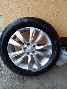 Kia sorento 2010.a olid all need 18" veljed (1 foto / 4)