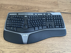 Microsoft 4000 klaviatuur (1 foto / 2)