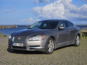Jaguar XF S 3.0 202kW (3 foto / 15)