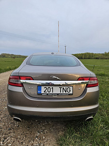 Jaguar XF S 3.0 202kW (6 foto / 15)