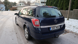 Opel Astra Station Wagon (3 foto / 10)