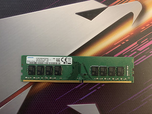 RAM Samsung DDR4 16GB 2400MHz (1 foto / 1)