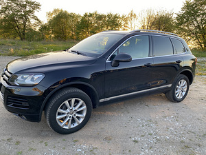 Volkswagen Touareg (2 foto / 15)