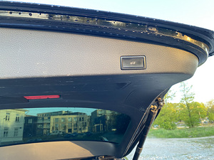 Volkswagen Touareg (9 foto / 15)