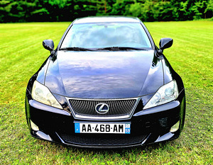Лексус 220д 2009г. (7 фото из 11)