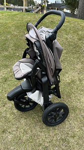 Универсальная коляска 3 в 1 Chicco Trio Activ (3 фото из 8)