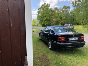 BMW E39 520i 125kw (2 foto / 9)