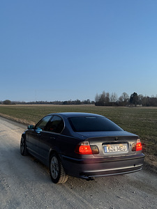 M/V BMW 320i e46 (1 foto / 6)