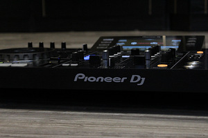 Pioneer XDJ-RX (8 foto / 8)