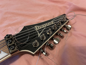 Elektrikitarr IBANEZ XPT700 + hardcase (3 foto / 6)