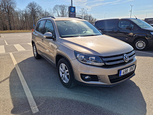 Volkswagen Tiguan 2.0 TDI (81 kW), 2015. aasta väljalase (2 foto / 11)