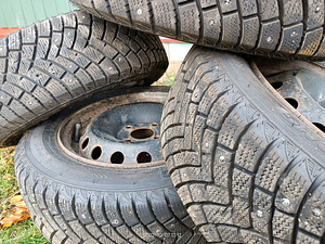 175/65 R14 rehvid veljekomplekt (2 foto / 4)