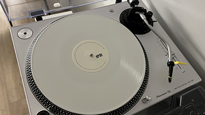 Vinüülplaadimängija Pioneer PLX-500 (4 foto / 4)