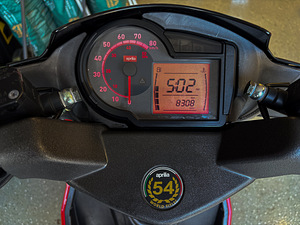 Aprilia SR50R 2017 ls 8300km (8 foto / 9)
