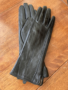 Кожаные перчатки s7. Новый
