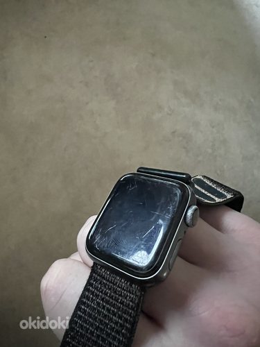Apple Watch 4 (фото #2)