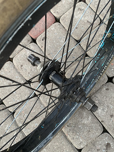 Bmx tagaratas (2 foto / 3)