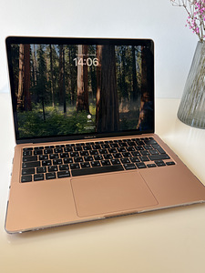 MacBook Air Retina 13” (2020) (1 foto / 3)