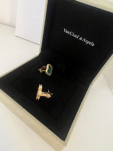 Van Cleef Au750 с коробкой (5 фото из 7)