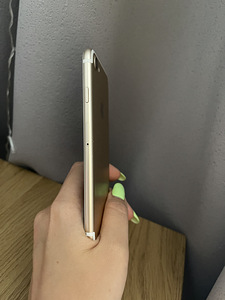 Apple iPhone 7 (128GB) (4 foto / 6)