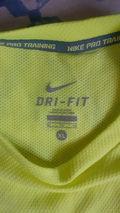 Nike T-särk (2 foto / 2)