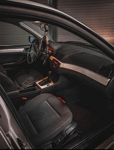 BMW 318i 1999 (3 foto / 3)