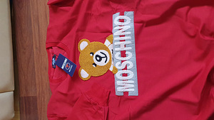Кофта Moschino (2 фото из 4)