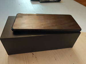 Samsung galaxy s20+ (6 foto / 10)