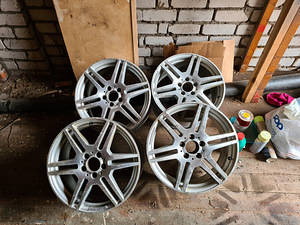 Mercedes-Benz 6 Twin-spoke Amg Originaalid (2 foto / 4)