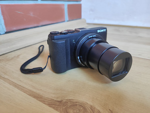 Камера Sony DSC-HX60 (2 фото из 6)